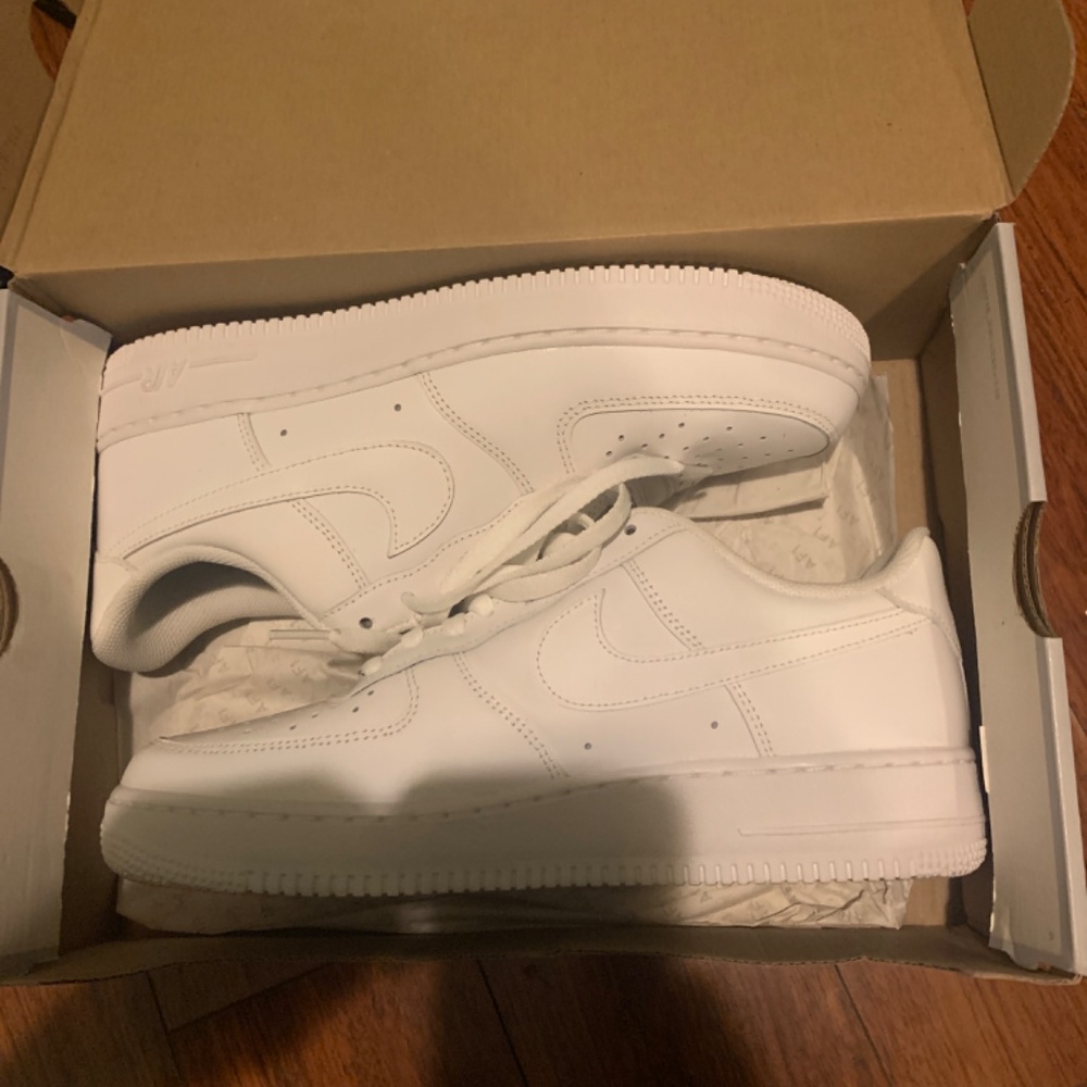 Shoes - Picture 2 of 2
